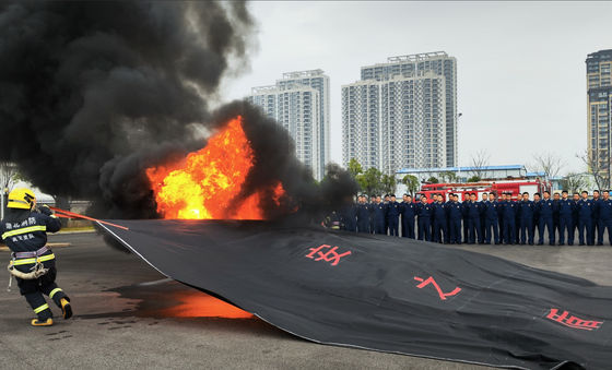 EV Car Fire Blanket Gray 550℃ Heat Resistant for Emergency Safety