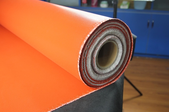la goma de silicona resistente da alta temperatura de 0.4m m cubrió la ropa protectora de soldadura