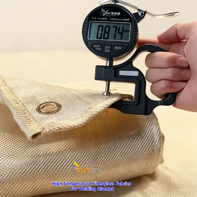 Heat Resistant up to 550°C 100% Fiberglass Welding Blanket with Acrylic Coated Surface for Fire Protection